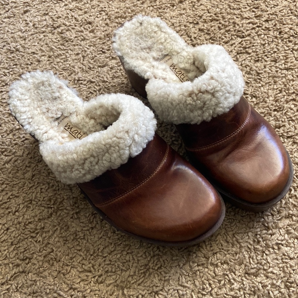 Womens clogs